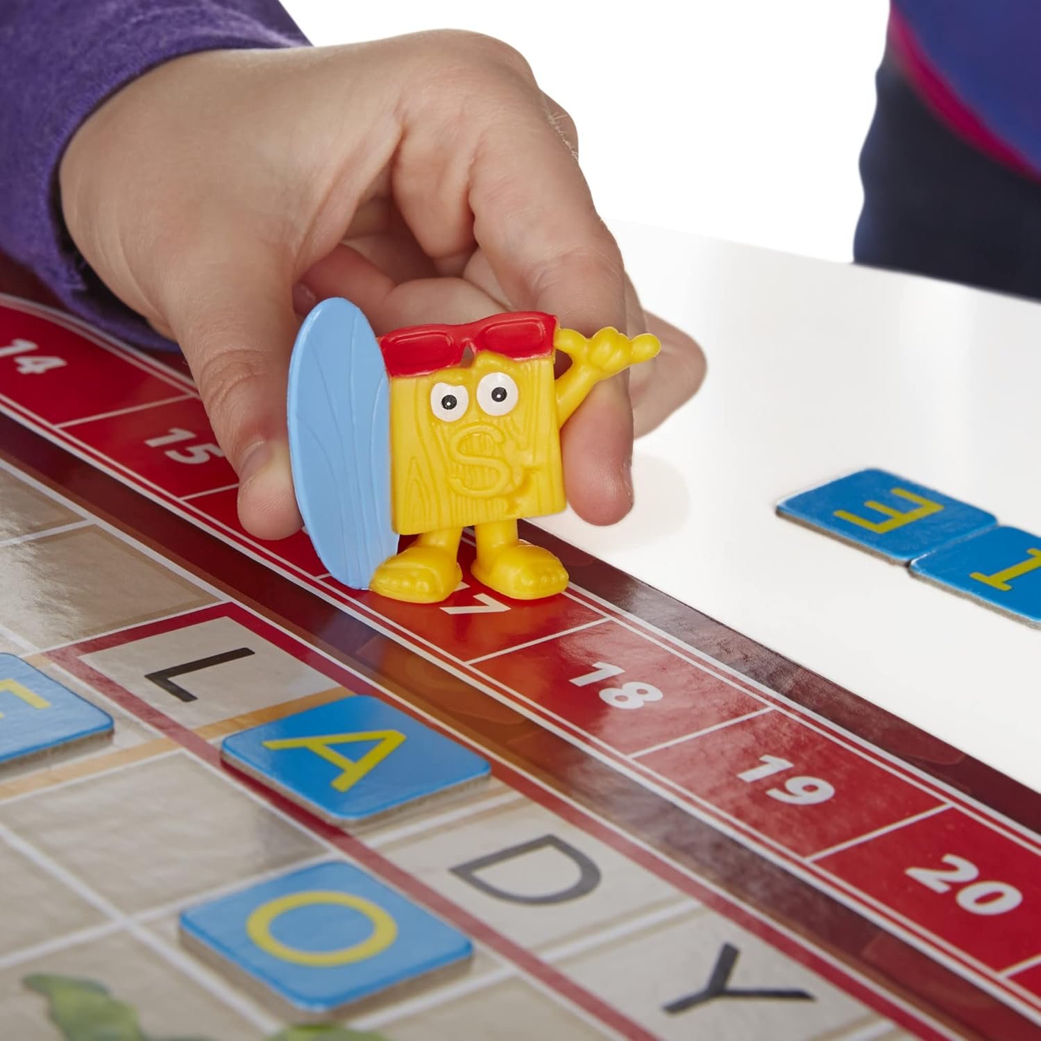 Hasbro Gaming Scrabble Junior Board Game | 2-4 Players | Family Educational Word Games for Kids | Back to School Gifts for Classroom | Ages 5+ - Image 4